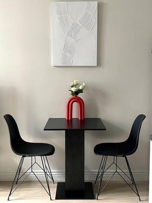 Modern And Cozy Studio Apartment In Central ออสโล ภายนอก รูปภาพ